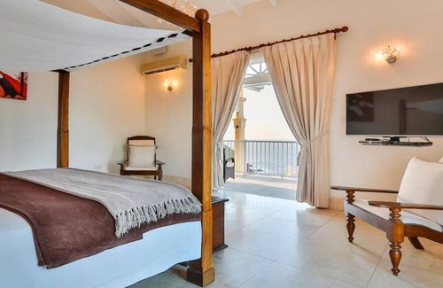 Mount Hardy Villa | Grandiose 4 Br Sea Facing Villa