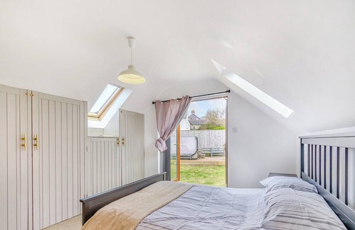 St Davids Cottage | Picked for its superb location close to the Cathedral and only a 30 minute walk to the beach.