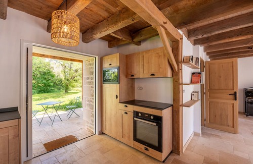 Limerzel House | Holiday Home 'Bois De Roz' with Private Terrace and Private Garden