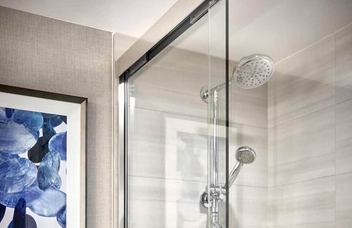 Fisherman's Wharf Apartment | King Room Near Dream Catcher Ventures SAN