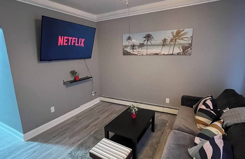 Hillside Apartment | 4 Bedroom Apartment near airport