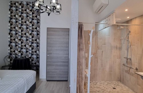 Gauriaguet House | Guest House 'Chambre D'hôtes Perle' with Shared Pool, Wi-Fi and Air Conditioning