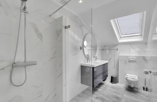 Belnem Apartment | NEW - Belmar penthouse 22 , luxurieus 3 bedroom oceanfront penthouse
