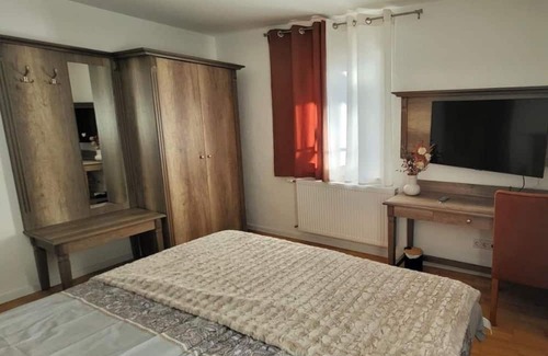 Bad Bocklet Apartment | Apartment 'Gästehaus Da Fabio' with Mountain View, Private Terrace and Wi-Fi