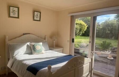 Frankston South House | MVC13 Oceanview 4B2B Two-story House with Big Balcony!