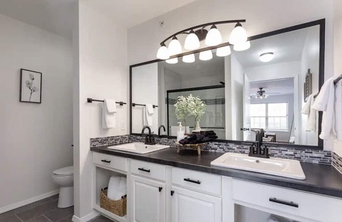 Branson West Condo | Beautiful Condo in StoneBridge Village Mins to SDC, Table Rock Lake and Branson