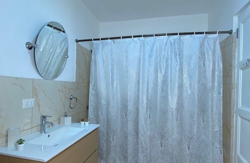 Magdalena del Mar Apartment | Spacious 4-bedroom apartment with AC and WiFi in cool Magdalena del Mar