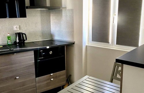 Les Lilas Apartment | Paris Express studio - 5 min on foot to tube station