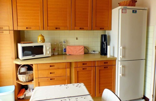 Six-Fours-les-Plages Apartment | Spacious family nest, a stone's throw from the sea