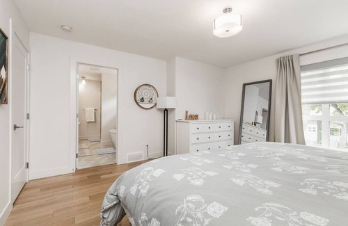 South Lethbridge House | Theatre - Fire Table - High End Executive Home