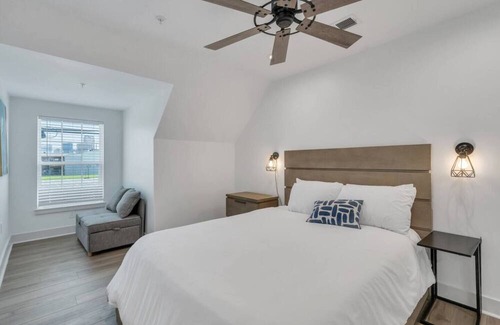 Tulane - Gravier House | Mid-City Sanctuary in NOLA: 3BR, 2BA NOLA Haven - Experience Jazz Culture