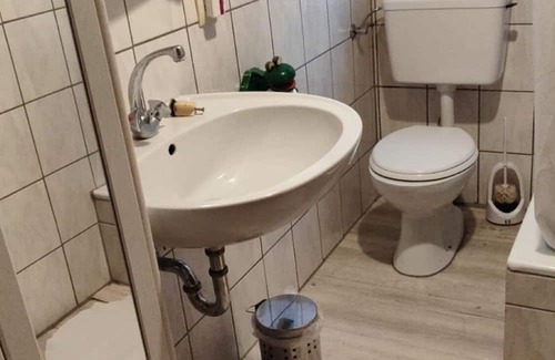 Rot am See Apartment | Apartment 'Einliegerwohnung Gretels Idyll' with Private Terrace and Wi-Fi