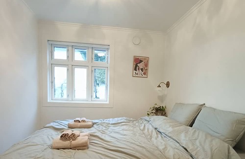 Ulstein Municipality House | Charming House in Ulsteinvik, Free Wifi and Parking