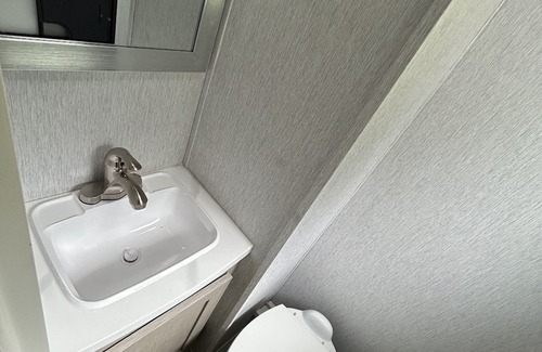 Frailes House | secure place no much noise 25 min from the air port, private community