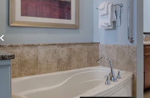 Oxon Hill Apartment | Two-bedroom "apartment" that sleeps 8. National Harbor/DC! Lots to do and see!