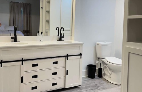 Central Oklahoma City House | Cozy home in the heart of OKC. walking distance to Midtown, Downtown, etc.