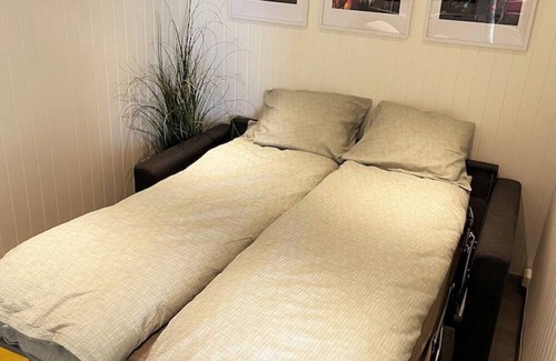Tromso Apartment | Tromsø Skyline Sanctuary /Parking - Fast Wifi - 5min walk from town