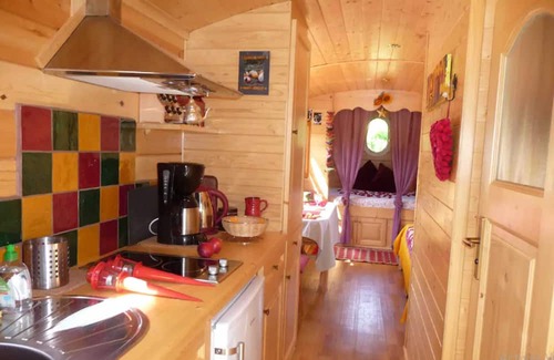 Sedeilhac House | Homerez - Beautiful bungalow for 4 ppl. with terrace at Sédeilhac