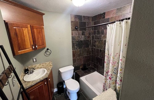 Idledale House | Creekside with a Crystal Garden on Beer Creek