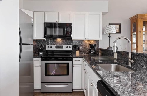 Nellysford Condo | Overlook 05 with Wintergreen Advantage