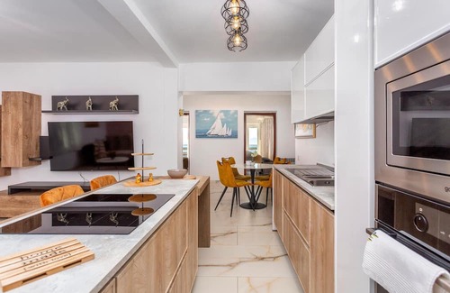 Smrika House | Enjoy your stay in this spacious and stylish house with pool and sea view.