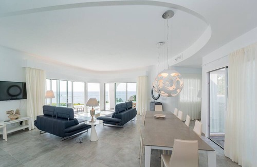 Marina de Son Ganxo Villa | VILLA GAUDINA - Luxury villa near the sea with pool and free WiFi