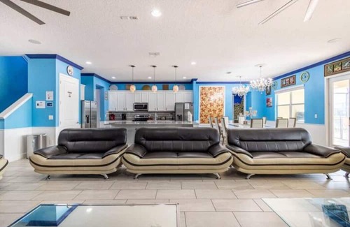 Kissimmee House | Space - Wonder - Sports Listing