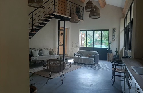 Mondragon House | Mas au Coeur D'un Village Provençal