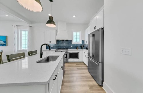 Bid-a-wee Beach House | NEW PROPERTY | Magnificent Gulf Views 🌴 Resort Style Community ☀️ Beach 🏖️