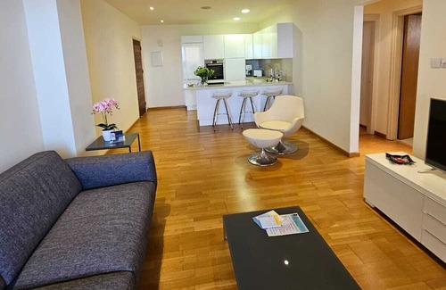 Larnaca City Centre Apartment | 11 Suites - Golden Sunrise Suite