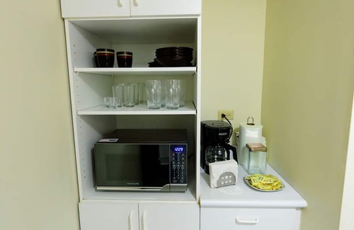 Tegucigalpa House | Condo in Tegucigalpa w King Bed, A/C & pool, sleeps 4, 10 min to Multiplaza