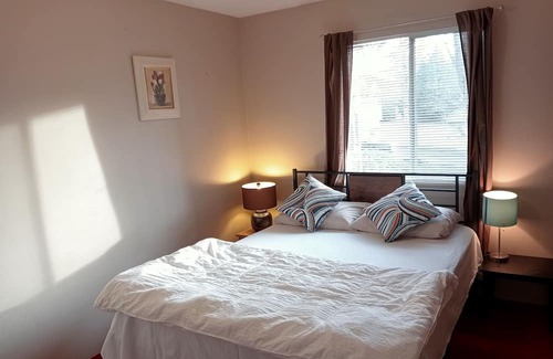 Cloverdale House | Spacious & Beautiful Room- Large Window & Fully Carpeted- in a Great Location