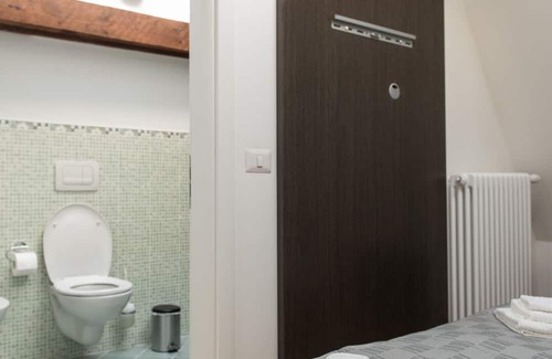 Kosice Old Town Apartment | Comfy Loft on Hlavna with two bathrooms and an elevator