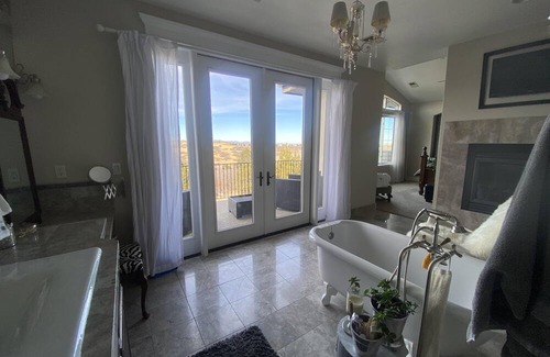 Castle Pines North House | BMW Golf Championship - Exclusive Retreat