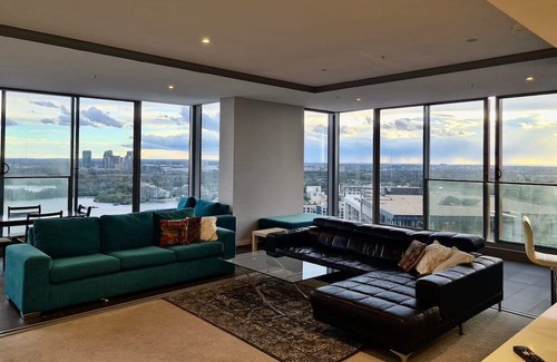 Wentworth Point Apartment | U2410T · Spacious 2 Bed unit with view