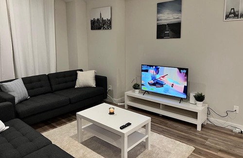 Transcona Apartment | Stay with us - #Transcona