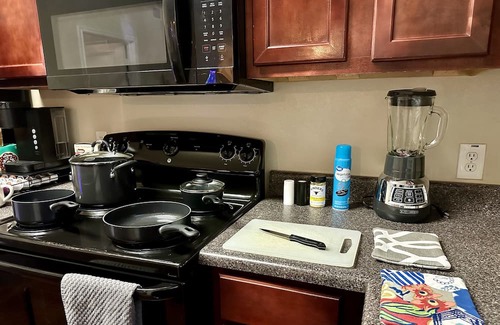 Sherman Apartment | Spacious Sunset Getaway w/ hot tub/gym/pool in an amazing centralized location