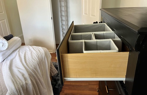 League City House | Cozy, Clean & Private Room in League City