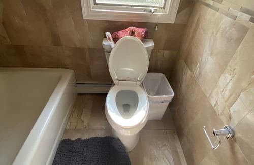 Selden House | Beautiful home with three private rooms for travel business people