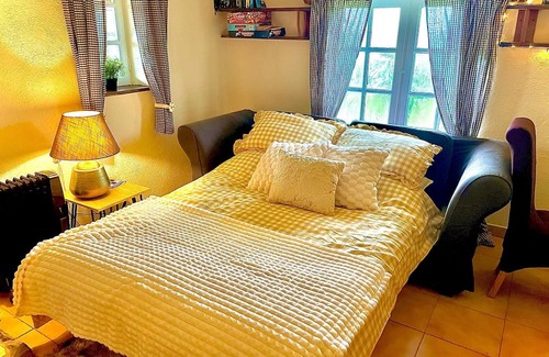 Lohuec House | Idyllic Country Cottage with Magnificent Views & Hot Tub