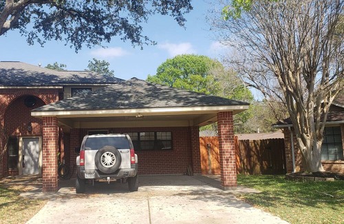 Pecan Grove House | Offering a comfortable home with a pool and outdoor space to relax and enjoy!