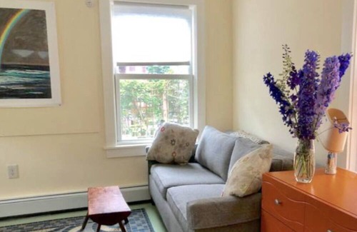 Portland House | Lovely, artsy bungalow in West End with small yard and parking. Pet welcome!