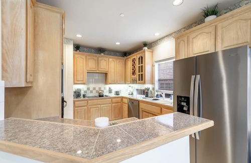 Valley Ranch House | Spacious 5 Br 2.5 Bath Home 15 min From Dfw Port/ATT/TexasLive/6 Flags/Garage