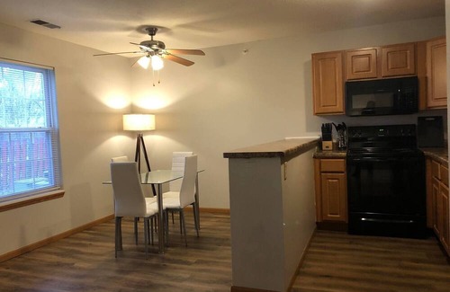 Bloomington Apartment | 3 Bedroom apartment - Close to Rivian