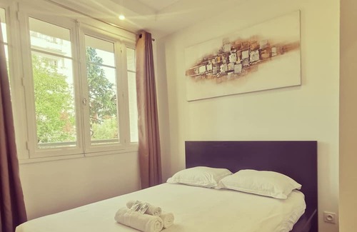 La Demi - Lune Apartment | Superbe T2, résidence, parking