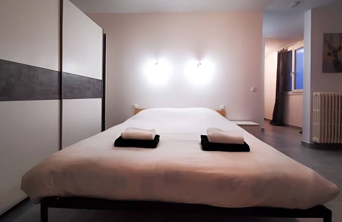 8th Arrondissement Apartment | Ô Bon Temps Lyon 8 - Suite 2