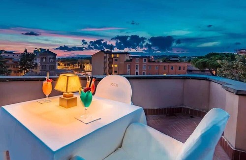 Ripa Apartment | Elegant 1BR Suite for Four Persons at Rome