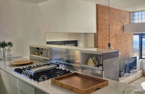 Ragalna House | Rahal villa with pool and outdoor fireplace between Etna and the sea