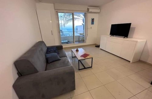 Saint-Denis Apartment | Studio Bellepierre