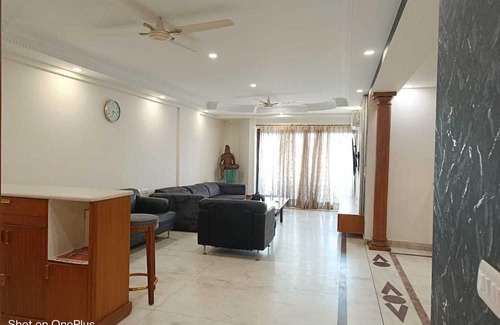 Delhi Apartment | BnBBuddy Connaught Place Elegant 3 BHK+Study